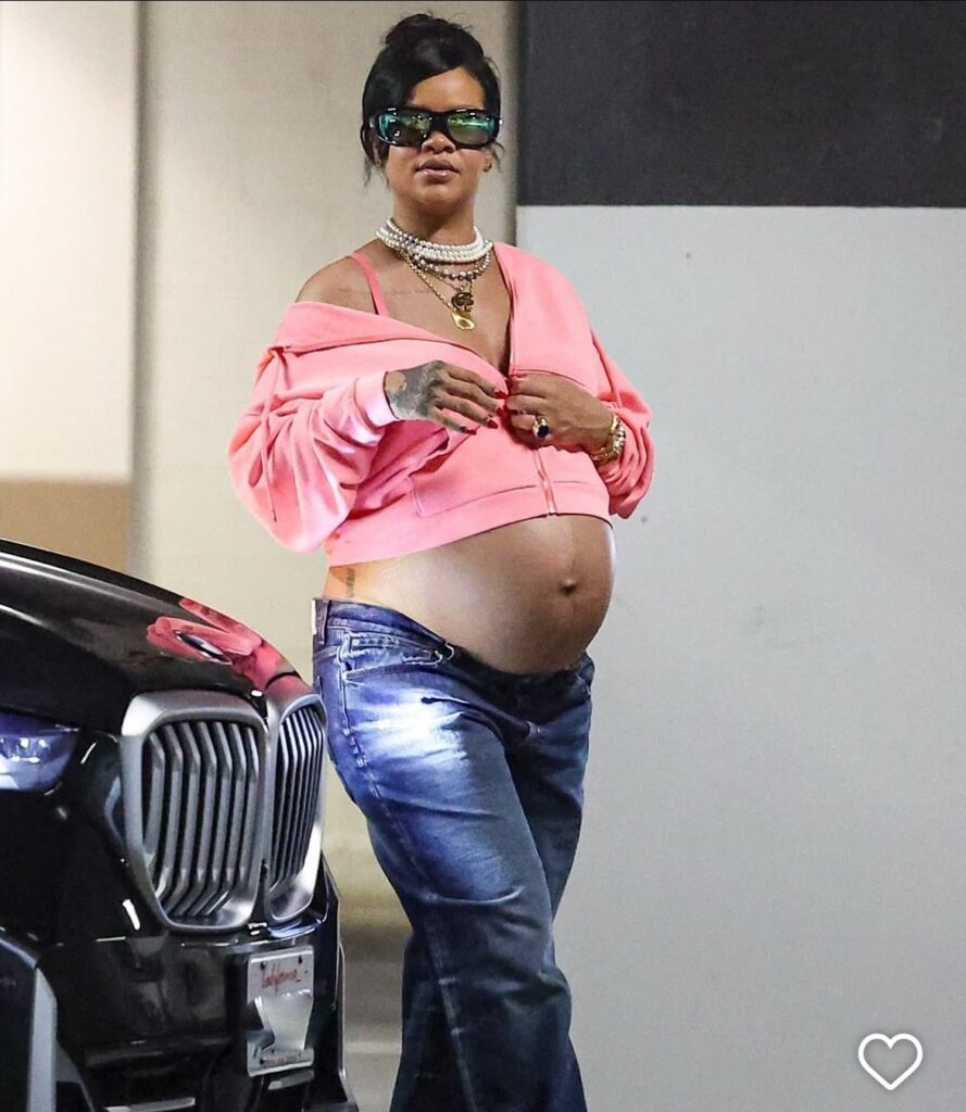 Rihanna’s Net Worth Drops by $400 Million – Is She Still a Billionaire?