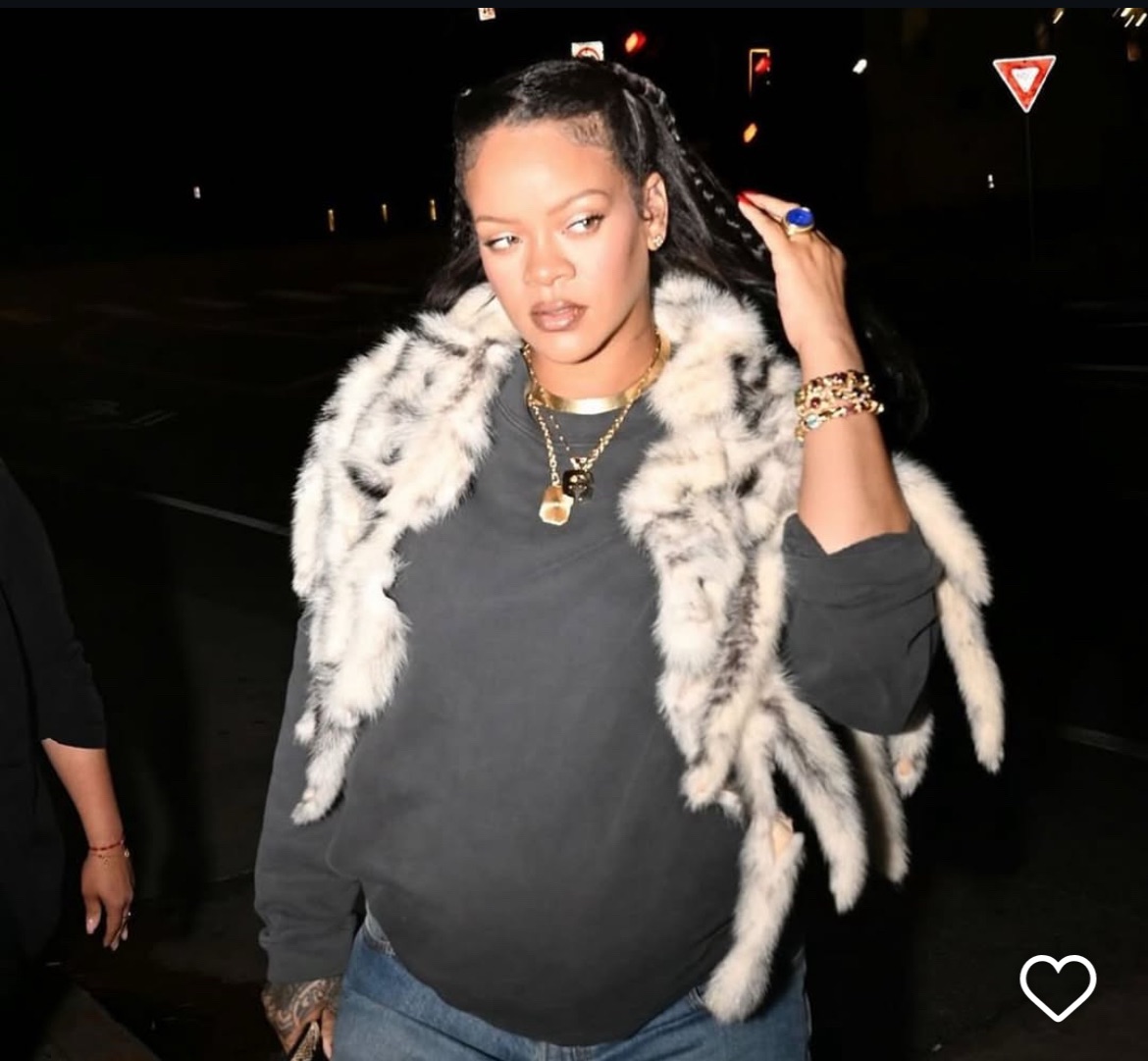 Rihanna’s Net Worth Drops by $400 Million – Is She Still a Billionaire?