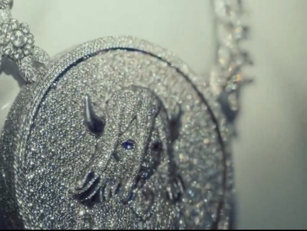 seyi-vibez-son-of-amdallah-jewelry